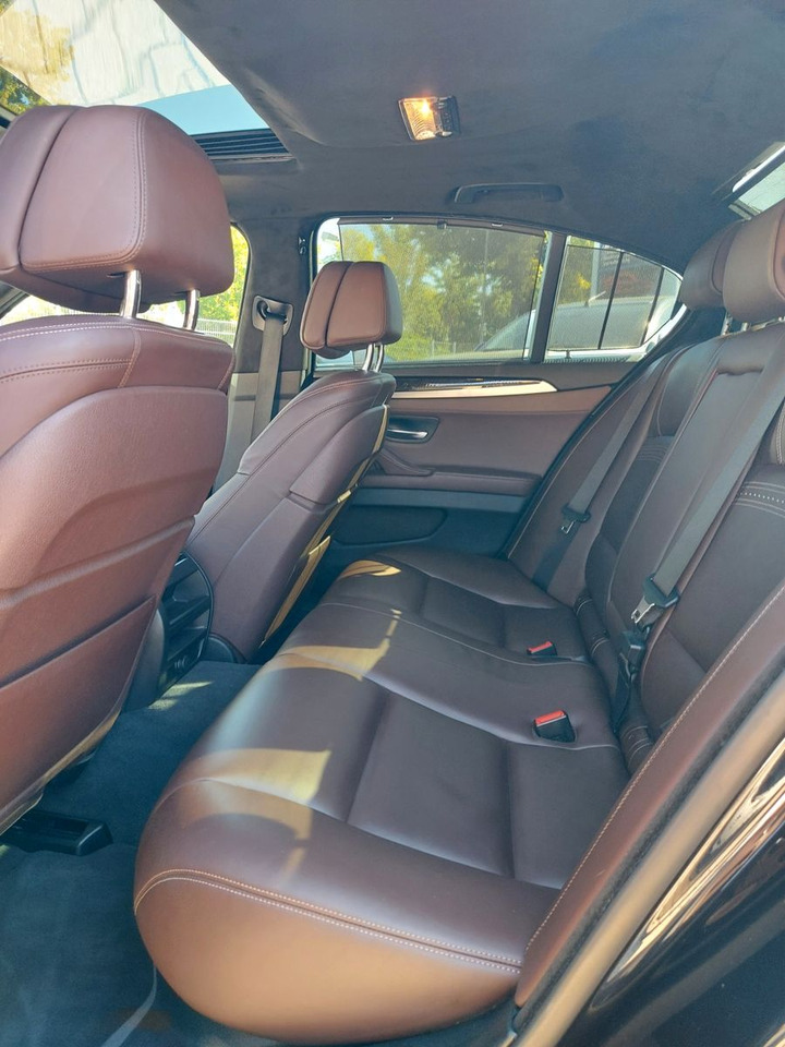 Sedan BMW 550i Limousine Autom. M-Sport HUD Glasdach H&K: billede 22