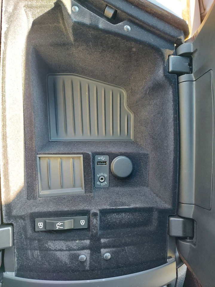 Sedan BMW 550i Limousine Autom. M-Sport HUD Glasdach H&K: billede 23