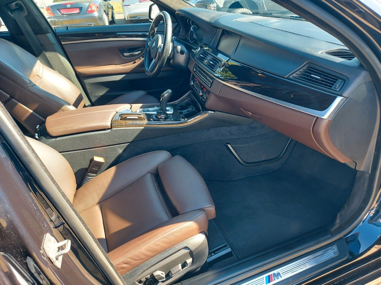 Sedan BMW 550i Limousine Autom. M-Sport HUD Glasdach H&K: billede 19