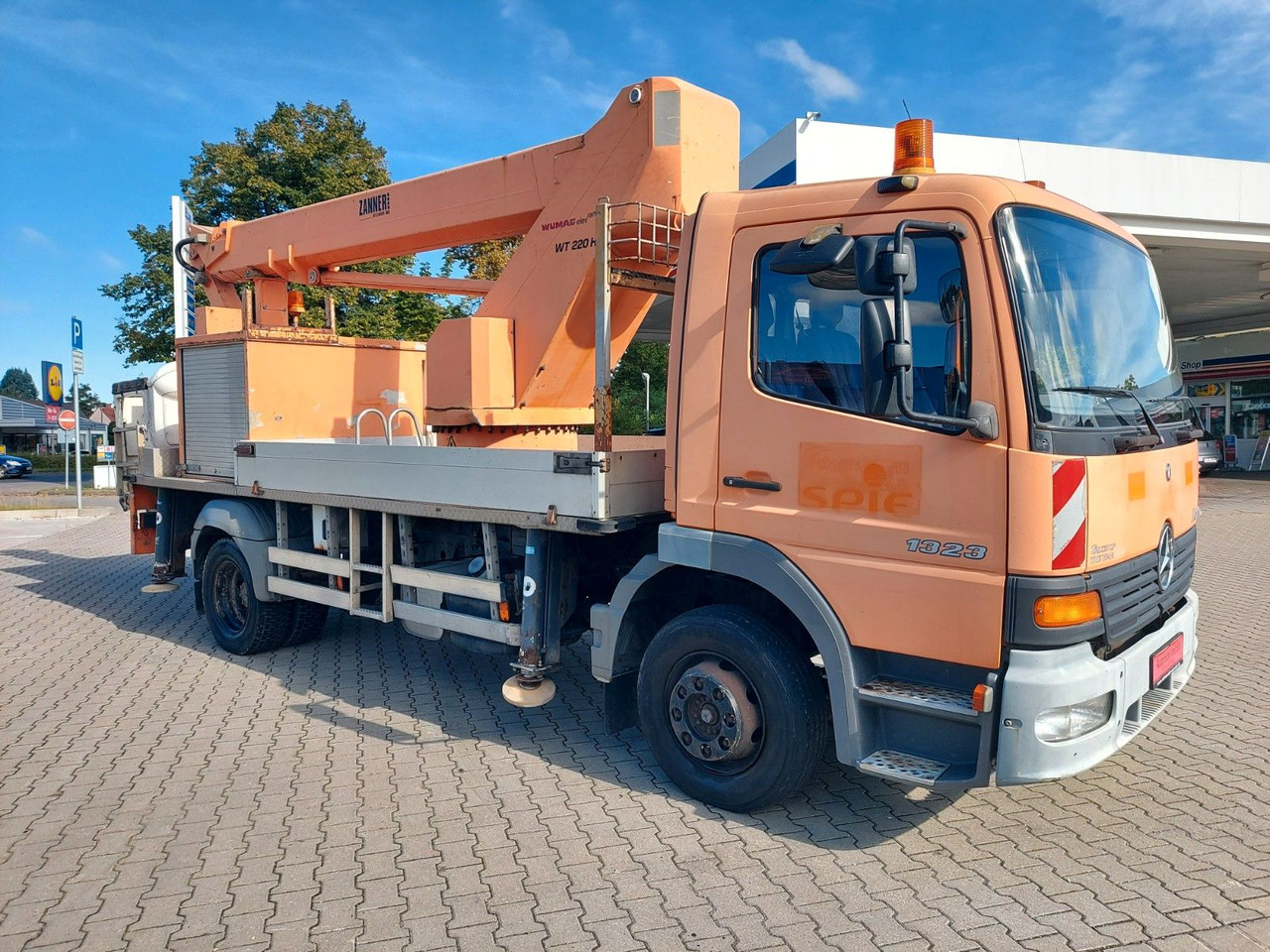 Mercedes-Benz ATEGO 1323 HUBSTEIGER WUMAG WT220H - Lastbil med mandskabslift: billede 3 Mercedes-Benz ATEGO 1323 HUBSTEIGER WUMAG WT220H - Lastbil med mandskabslift: billede 3