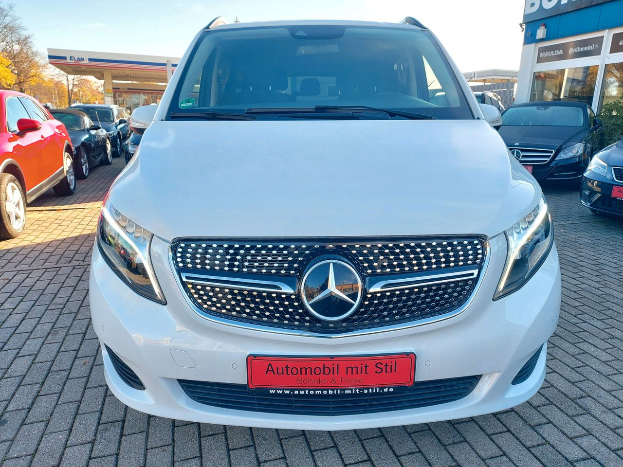 Mercedes-Benz V 250 EDITION 4MATIC lang AMG LED 8 Sitze Radar - Persontransport: billede 3 Mercedes-Benz V 250 EDITION 4MATIC lang AMG LED 8 Sitze Radar - Persontransport: billede 3