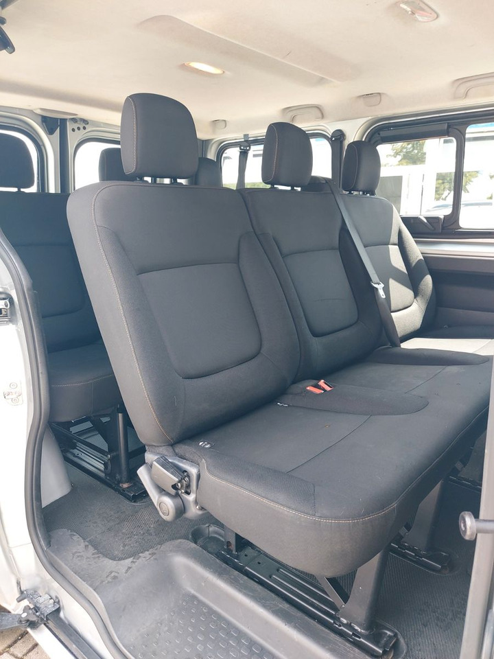 Leje en  Renault Trafic Combi L1H1 2,7t  Expression Klima Renault Trafic Combi L1H1 2,7t  Expression Klima: billede 20