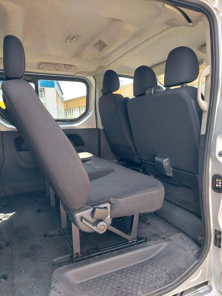Leje en  Renault Trafic Combi L1H1 2,7t  Expression Klima Renault Trafic Combi L1H1 2,7t  Expression Klima: billede 21