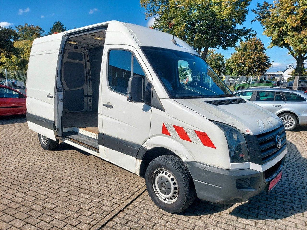 Volkswagen Crafter Kasten 35 mittel L2H2 Hochdach Klima - Varevogn: billede 2 Volkswagen Crafter Kasten 35 mittel L2H2 Hochdach Klima - Varevogn: billede 2