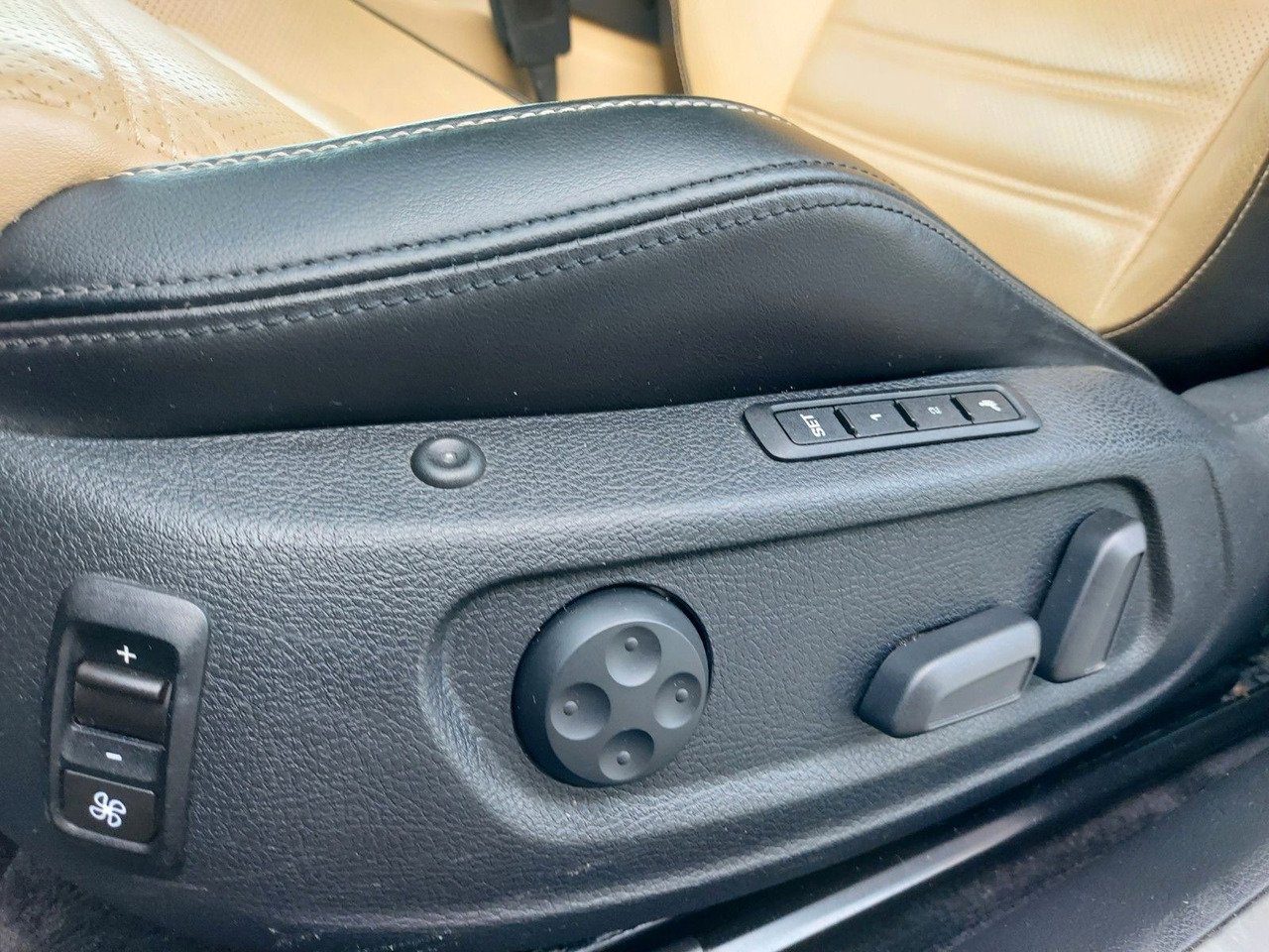 Volkswagen Passat CC DSG Sitzbelüftung ACC Radar Standheiz - Sedan: billede 2 Volkswagen Passat CC DSG Sitzbelüftung ACC Radar Standheiz - Sedan: billede 2