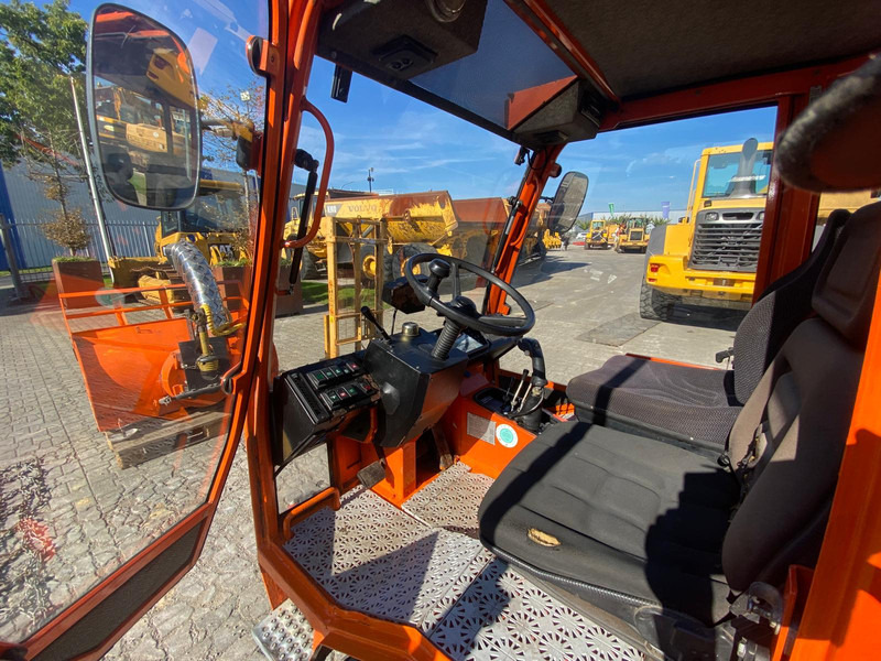 Holder C3.42 NVT - Snerydningsmaskine: billede 4 Holder C3.42 NVT - Snerydningsmaskine: billede 4