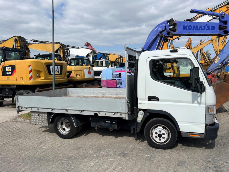 Mitsubishi Fuso Canter 3C18 NVT - Lastbil med lad: billede 1 Mitsubishi Fuso Canter 3C18 NVT - Lastbil med lad: billede 1