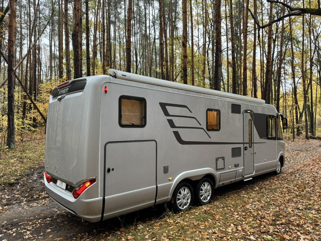 HYMER / ERIBA BML880 - Helintegreret autocamper: billede 3 HYMER / ERIBA BML880 - Helintegreret autocamper: billede 3