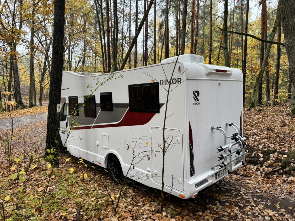 Rimor Seal 695 - Autocamper med alkove: billede 3 Rimor Seal 695 - Autocamper med alkove: billede 3