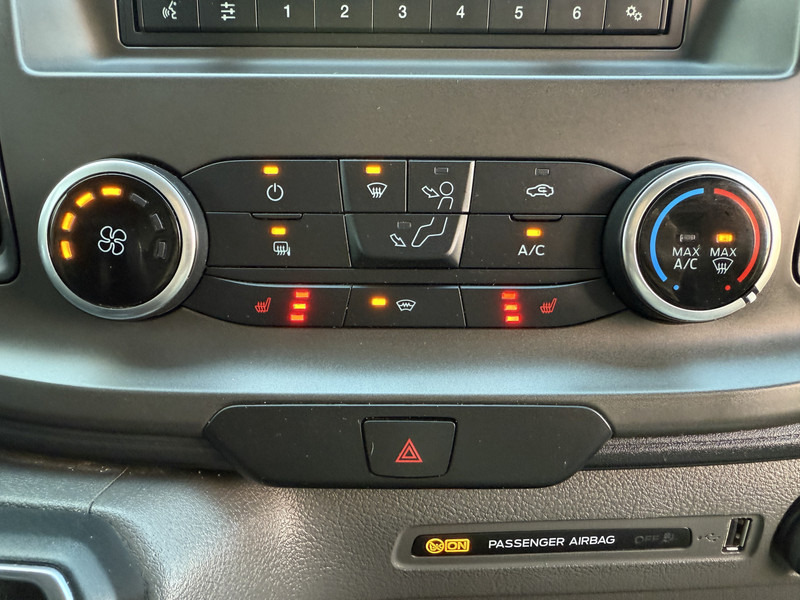 Små varebil Ford Transit Custom 300 2.0 TDCI 130PK Automaat L1H1 LED Airco Cruise Control Stoelverwarming Parkeersensoren voor achter: billede 20 Små varebil Ford Transit Custom 300 2.0 TDCI 130PK Automaat L1H1 LED Airco Cruise Control Stoelverwarming Parkeersensoren voor achter: billede 20
