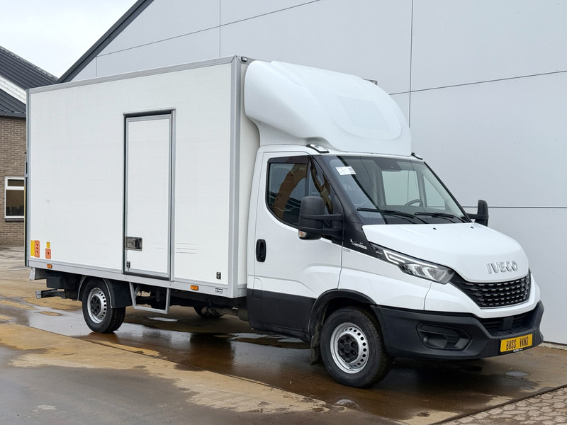 Iveco Daily 35S16 2.3 Automaat Laadklep LED Climate Control Cruise Control Standkachel Camera Navigatie Koffer Bakwagen Meubelbak - Varebil med kasse: billede 4 Iveco Daily 35S16 2.3 Automaat Laadklep LED Climate Control Cruise Control Standkachel Camera Navigatie Koffer Bakwagen Meubelbak - Varebil med kasse: billede 4