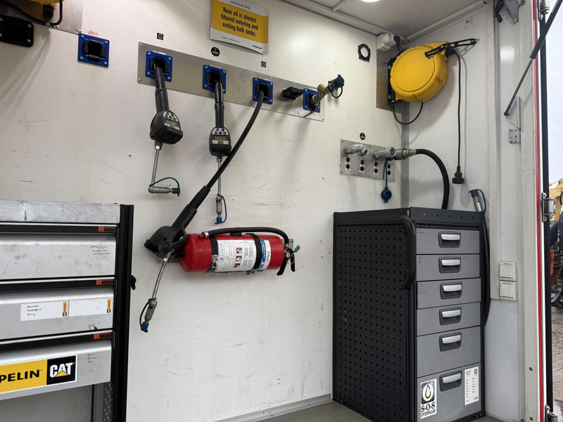 Varebil med kasse Iveco Daily Daily 70C18 3.0 *Service bus / Inbouw* LED Climate Control Cruise Control Tachograaf Standkachel Trekhaak Camera Stoelverwarming: billede 15