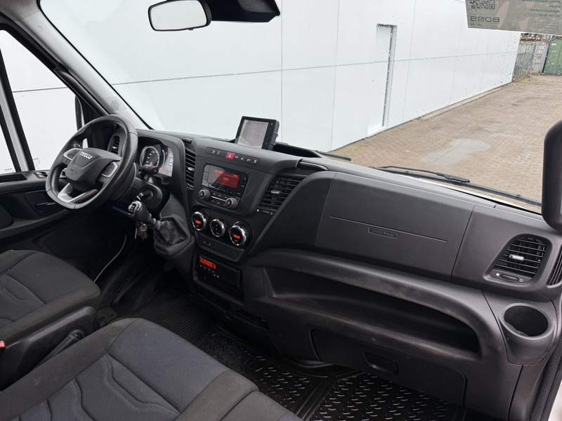Varebil med kasse Iveco Daily Daily 70C18 3.0 *Service bus / Inbouw* LED Climate Control Cruise Control Tachograaf Standkachel Trekhaak Camera Stoelverwarming: billede 8
