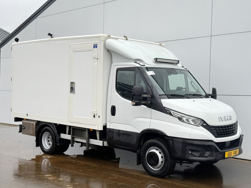 Iveco Daily Daily 70C18 3.0 *Service bus / Inbouw* LED Climate Control Cruise Control Tachograaf Standkachel Trekhaak Camera Stoelverwarming - Varebil med kasse: billede 4 Iveco Daily Daily 70C18 3.0 *Service bus / Inbouw* LED Climate Control Cruise Control Tachograaf Standkachel Trekhaak Camera Stoelverwarming - Varebil med kasse: billede 4