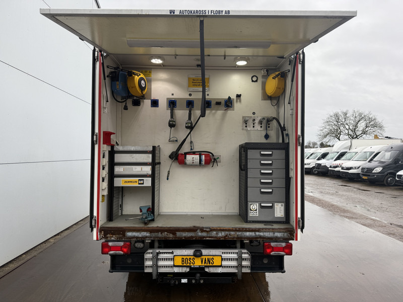 Varebil med kasse Iveco Daily Daily 70C18 3.0 *Service bus / Inbouw* LED Climate Control Cruise Control Tachograaf Standkachel Trekhaak Camera Stoelverwarming: billede 11