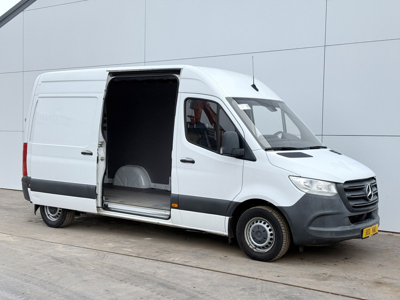 Mercedes-Benz Sprinter 214 2.2 CDI L2H2 Climate Control Cruise Control Trekhaak Carplay Camera - Små varebil: billede 5 Mercedes-Benz Sprinter 214 2.2 CDI L2H2 Climate Control Cruise Control Trekhaak Carplay Camera - Små varebil: billede 5