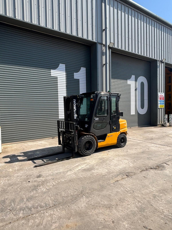 Hyundai 30D-9E - Teleskop truck: billede 1 Hyundai 30D-9E - Teleskop truck: billede 1