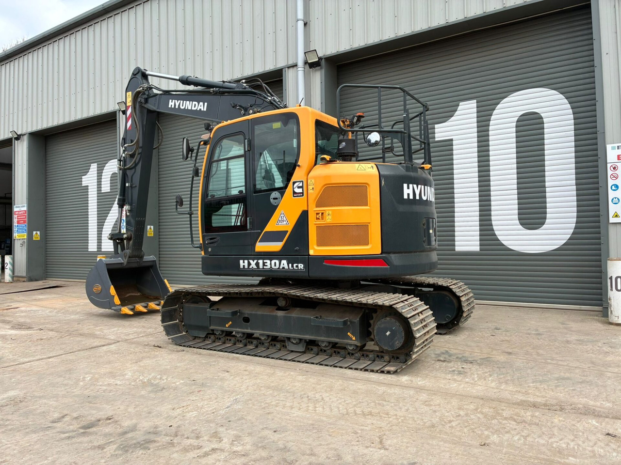 Hyundai HX130ALCR - Bæltegravemaskine: billede 3 Hyundai HX130ALCR - Bæltegravemaskine: billede 3