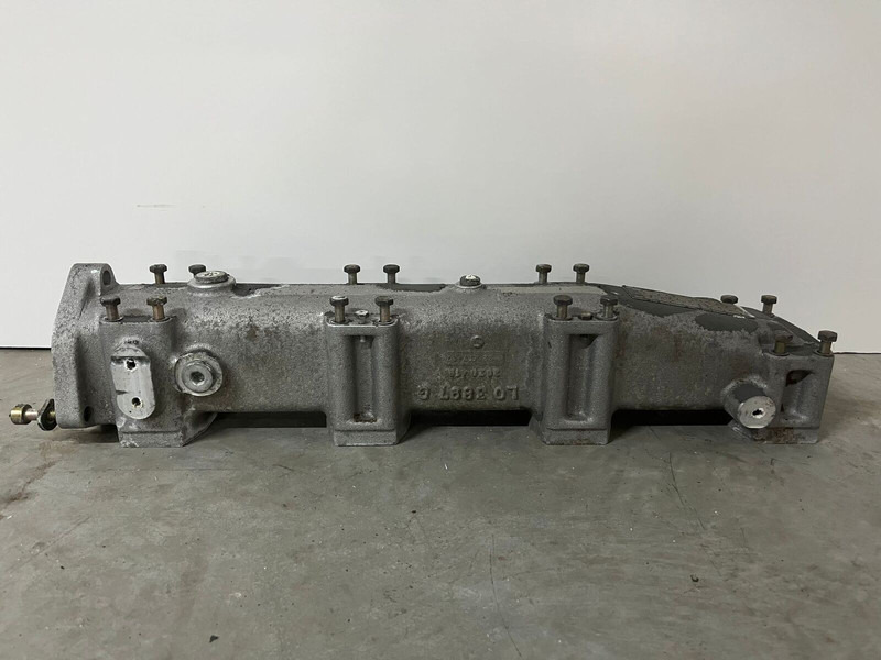 Liebherr A974 / P974 / R942 / R944 / R954 / R964 / R974 / R974B - A 974 / P 974 / R 942 / R 944 / R 954 / R 964 / R 974 / R 974B - Indsugningsrør: billede 3 Liebherr A974 / P974 / R942 / R944 / R954 / R964 / R974 / R974B - A 974 / P 974 / R 942 / R 944 / R 954 / R 964 / R 974 / R 974B - Indsugningsrør: billede 3