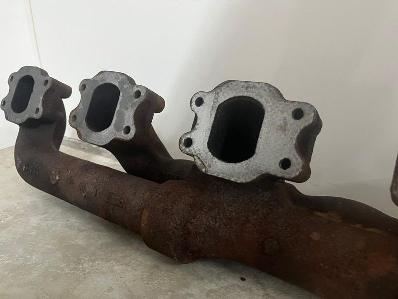 Liebherr A974 / P974 / R942 / R944 / R974 - A 974 / P 974 / R 942 / R 944 / R 974 - Motor og reservedele: billede 3 Liebherr A974 / P974 / R942 / R944 / R974 - A 974 / P 974 / R 942 / R 944 / R 974 - Motor og reservedele: billede 3