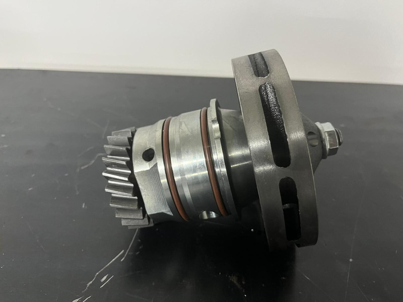 Liebherr - Kølevæskepumpe: billede 1 Liebherr - Kølevæskepumpe: billede 1