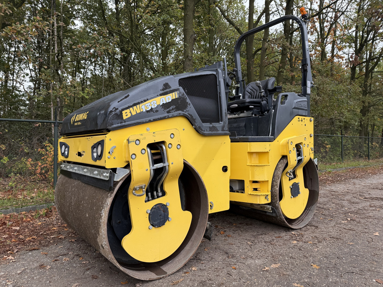 BOMAG BW138AD-5 - Kompaktor: billede 1 BOMAG BW138AD-5 - Kompaktor: billede 1