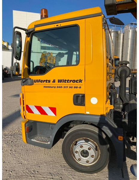 Lastbil med mandskabslift Ruthmann T 330: billede 14