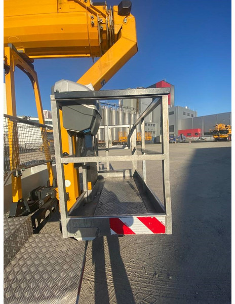 Lastbil med mandskabslift Ruthmann T 330: billede 13