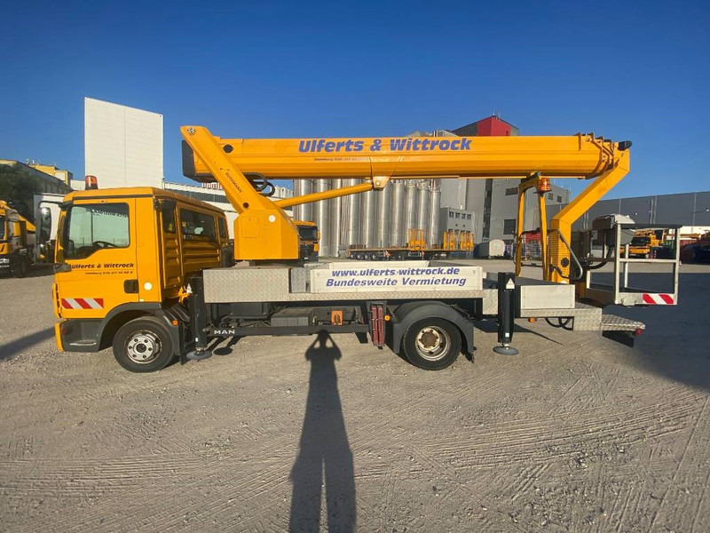 Lastbil med mandskabslift Ruthmann T 330: billede 11