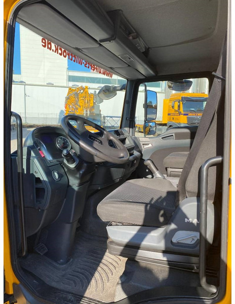 Lastbil med mandskabslift Ruthmann T 330: billede 17