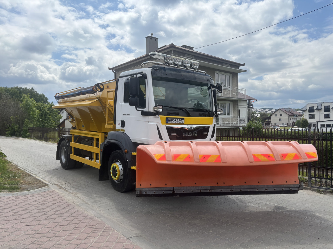 MAN TGM 18.290 4X4BB GRITTER/SPREADER PLOUGH ECON - Snerydningsmaskine: billede 1 MAN TGM 18.290 4X4BB GRITTER/SPREADER PLOUGH ECON - Snerydningsmaskine: billede 1