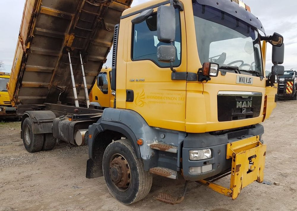 MAN TGM 18.290 4x4 piaskarka solarka wywrotka manual 2011 - Snerydningsmaskine: billede 1 MAN TGM 18.290 4x4 piaskarka solarka wywrotka manual 2011 - Snerydningsmaskine: billede 1
