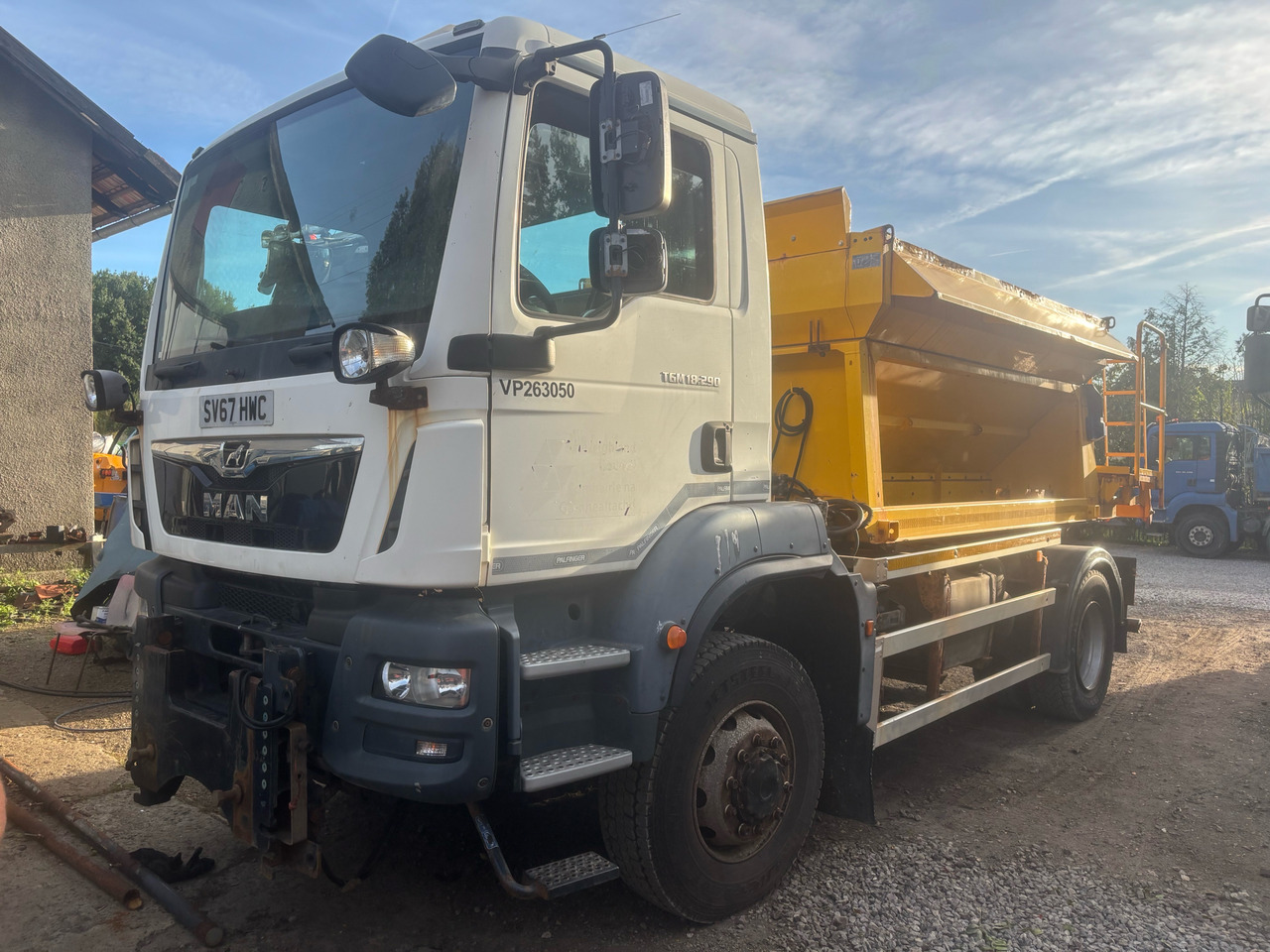 MAN TGM 18.290 4x4BB SPREADER/GRITTER/Plough - Snerydningsmaskine: billede 3 MAN TGM 18.290 4x4BB SPREADER/GRITTER/Plough - Snerydningsmaskine: billede 3