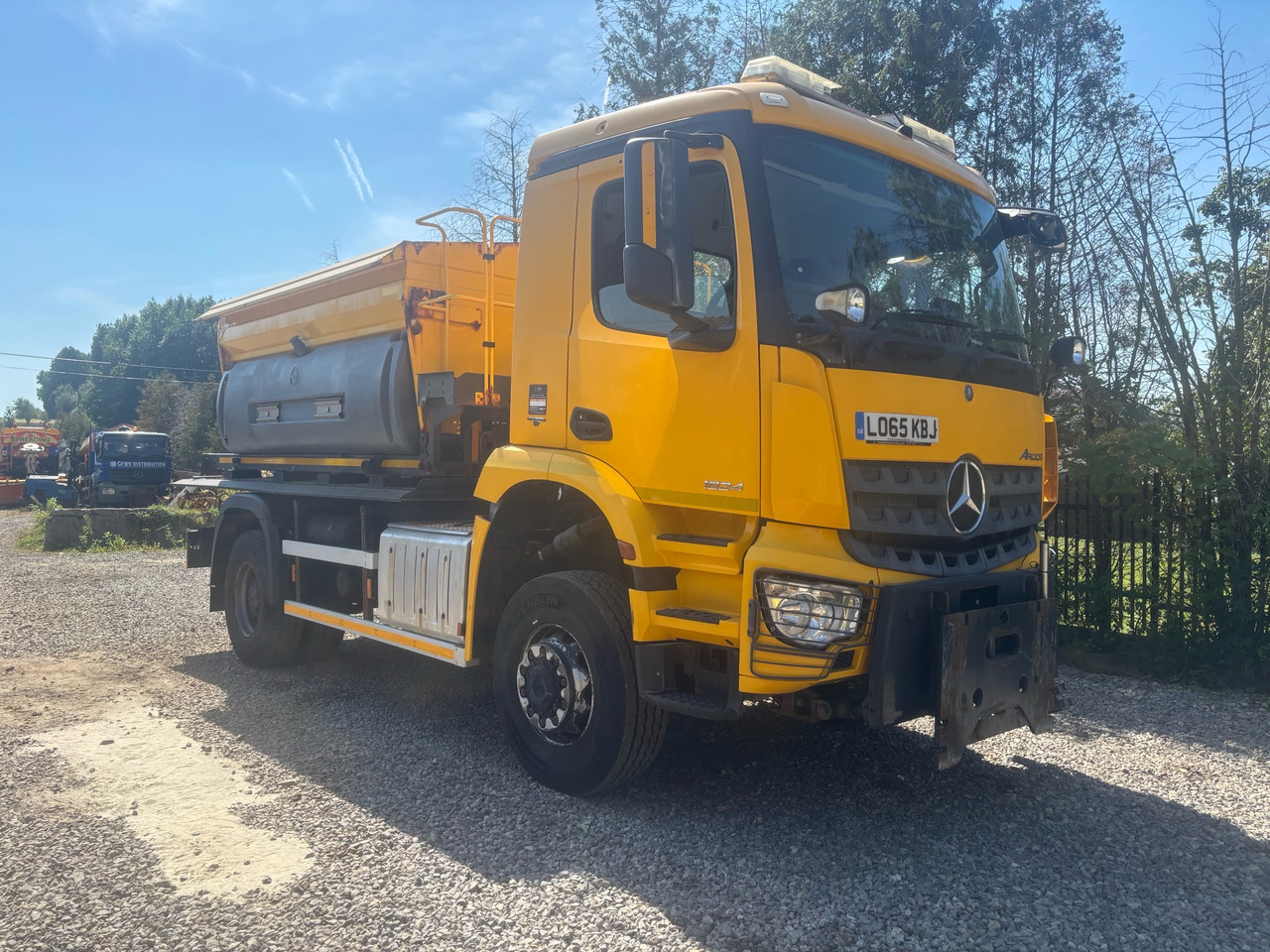 MERCEDES AROCS 1824 4x4BB GRITTER/SPREADER/PLOUGH - Snerydningsmaskine: billede 1 MERCEDES AROCS 1824 4x4BB GRITTER/SPREADER/PLOUGH - Snerydningsmaskine: billede 1