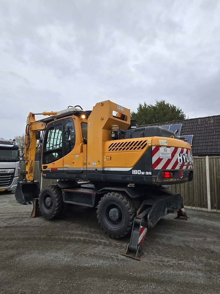 Hyundai R 180W-9A - Hjulgravemaskine: billede 2 Hyundai R 180W-9A - Hjulgravemaskine: billede 2