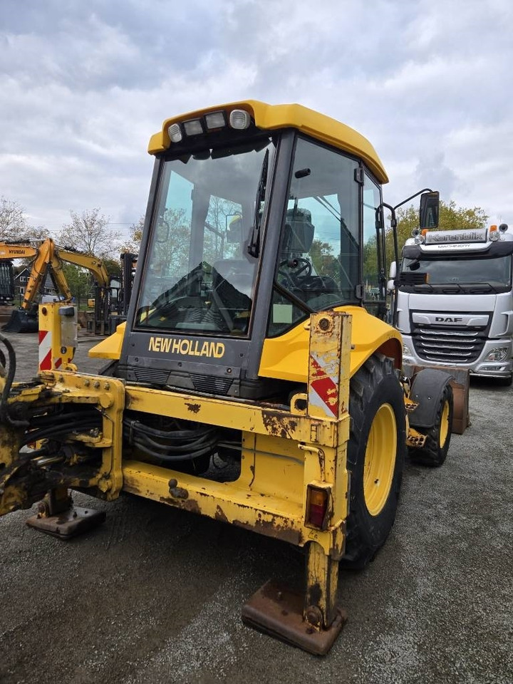 New Holland LB 95 B-4 PT  - Gravelæssemaskine: billede 4 New Holland LB 95 B-4 PT  - Gravelæssemaskine: billede 4