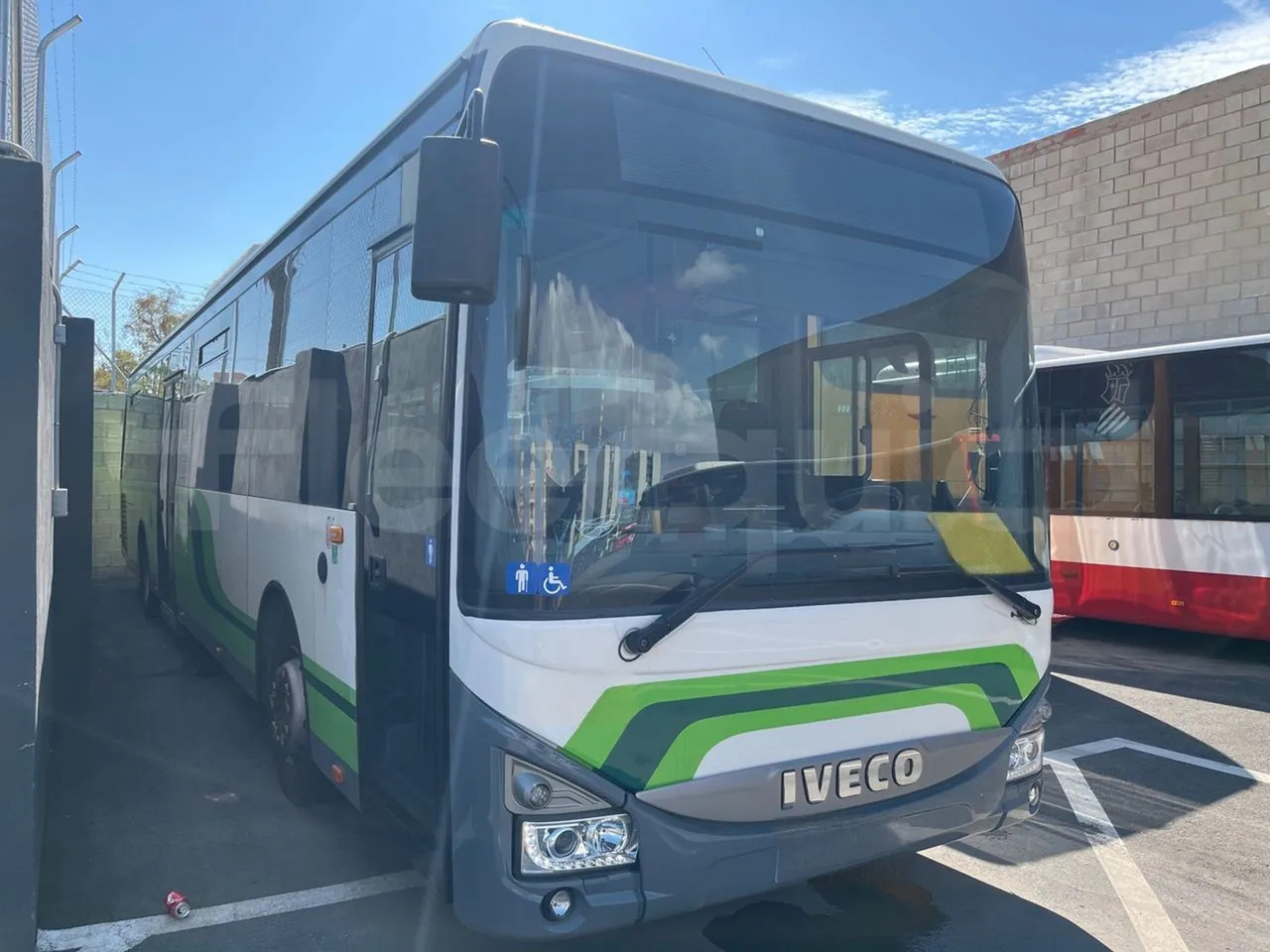 Iveco Crossway - Forstæder bus: billede 1 Iveco Crossway - Forstæder bus: billede 1