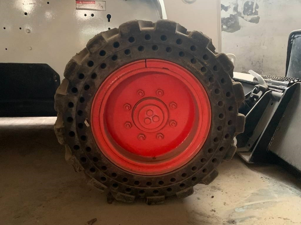 Bobcat S 300 - Skridstyret minilæsser: billede 5 Bobcat S 300 - Skridstyret minilæsser: billede 5