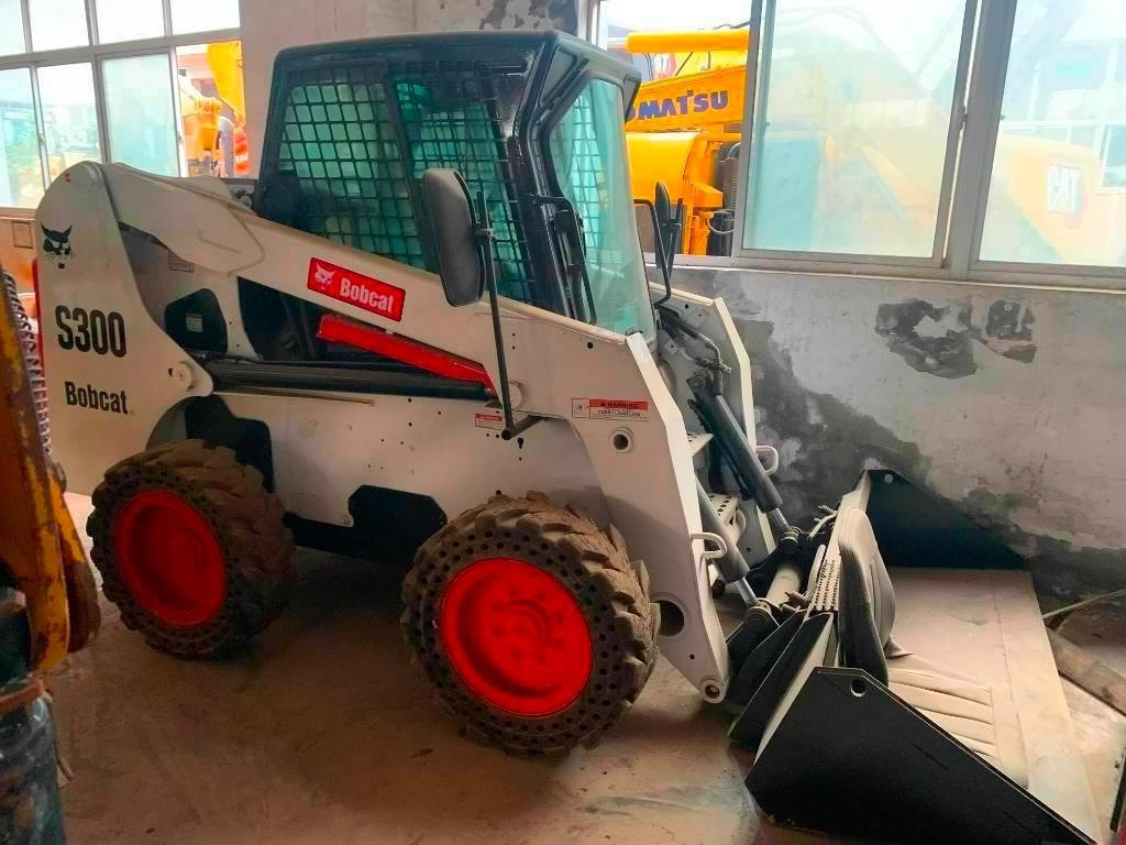 Bobcat S 300 - Skridstyret minilæsser: billede 5 Bobcat S 300 - Skridstyret minilæsser: billede 5