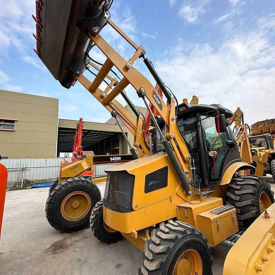 CAT 420 F - Gravelæssemaskine: billede 1 CAT 420 F - Gravelæssemaskine: billede 1