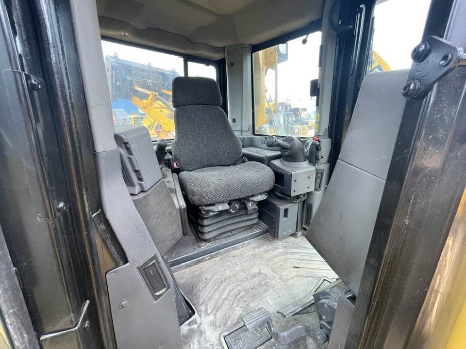 Caterpillar D8T - Bulldozer: billede 2 Caterpillar D8T - Bulldozer: billede 2