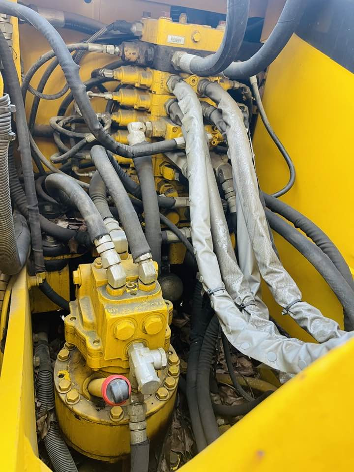 Minigravemaskine Komatsu PC130-8: billede 9