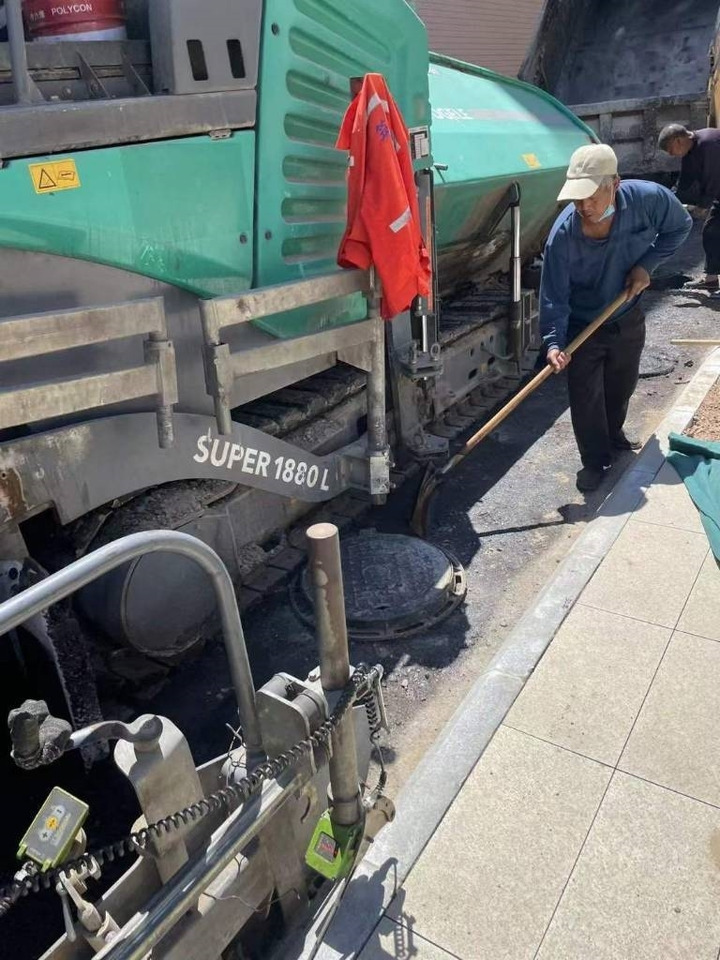 Vögele Super 1880L - Asfaltudlægger: billede 4 Vögele Super 1880L - Asfaltudlægger: billede 4