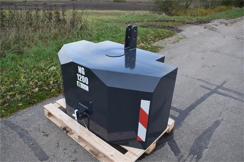 - - - 1200 kilo J-Maskiner - Vægtklods for Landbrugsmaskine: billede 2 - - - 1200 kilo J-Maskiner - Vægtklods for Landbrugsmaskine: billede 2