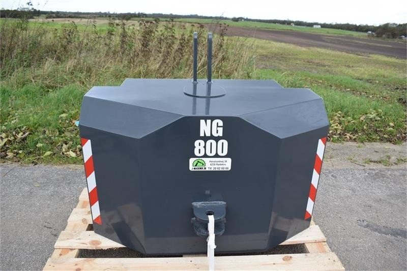 - - - 800 kilo J-Maskiner - Vægtklods for Landbrugsmaskine: billede 1 - - - 800 kilo J-Maskiner - Vægtklods for Landbrugsmaskine: billede 1