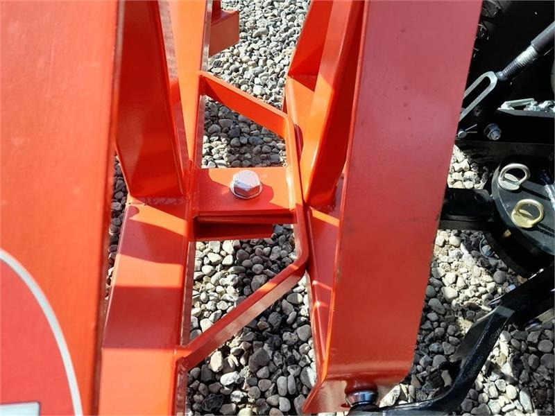 - - - BOXER AGRI - Maskine til jordbearbejdning: billede 5 - - - BOXER AGRI - Maskine til jordbearbejdning: billede 5