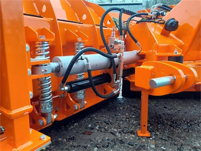 Inter-Tech 3,60 meters Proff - Sneplov for Landbrugsmaskine: billede 4 Inter-Tech 3,60 meters Proff - Sneplov for Landbrugsmaskine: billede 4