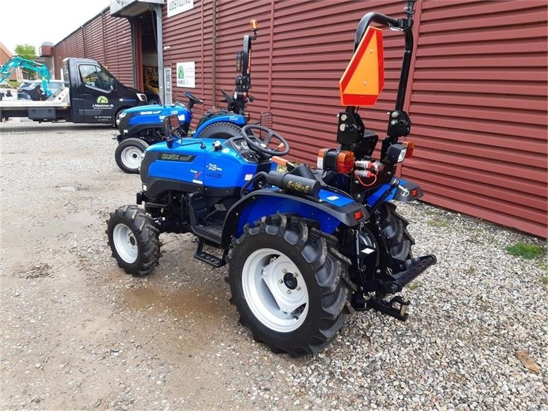 Solis 26 servostyring og brede traktor dæk - Kommunal traktor: billede 2 Solis 26 servostyring og brede traktor dæk - Kommunal traktor: billede 2