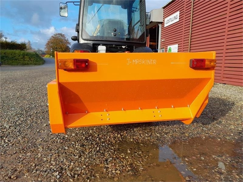 Solis 26 vinter sæt - Kommunal traktor: billede 4 Solis 26 vinter sæt - Kommunal traktor: billede 4