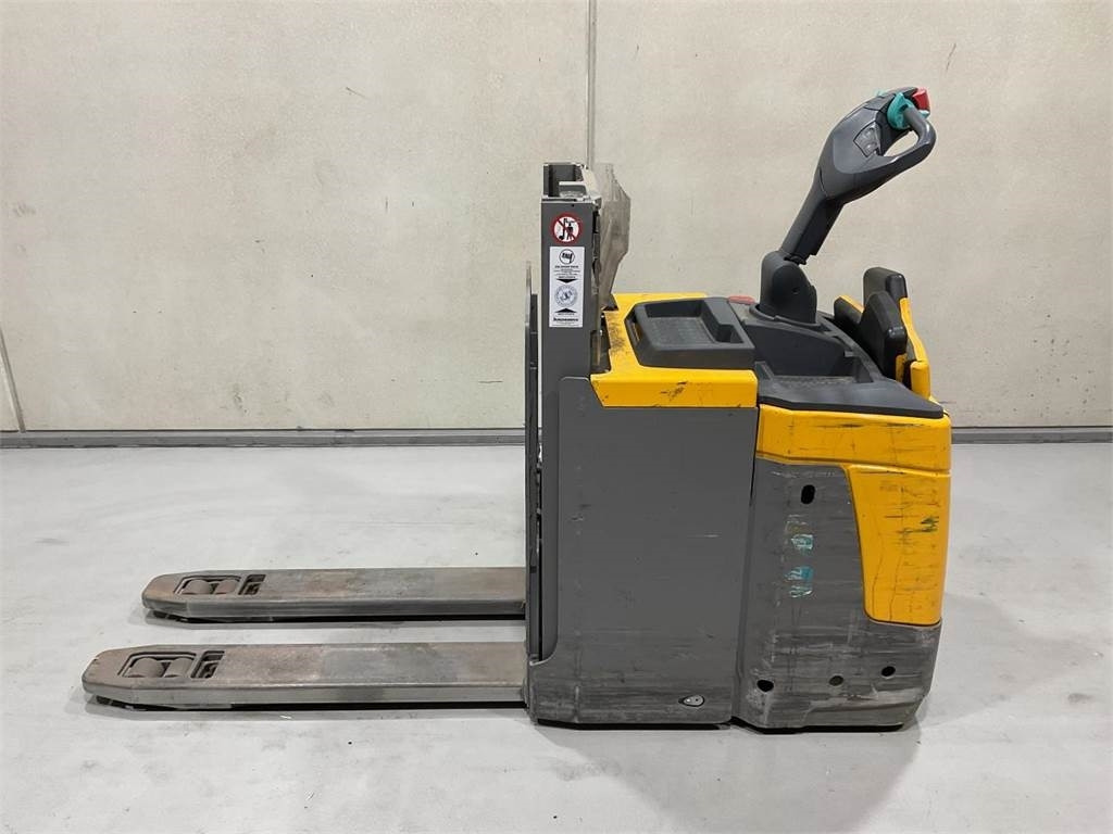 Jungheinrich ERD 220 - Stabler: billede 3 Jungheinrich ERD 220 - Stabler: billede 3